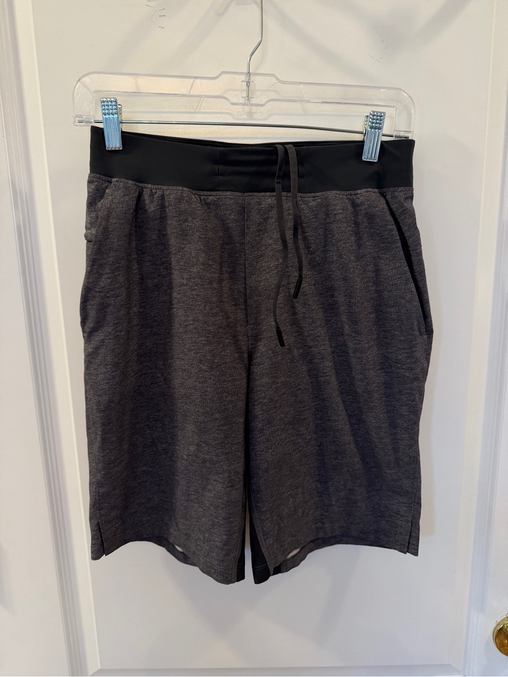 Lululemon Mens XS Charcoal Shorts Like New!